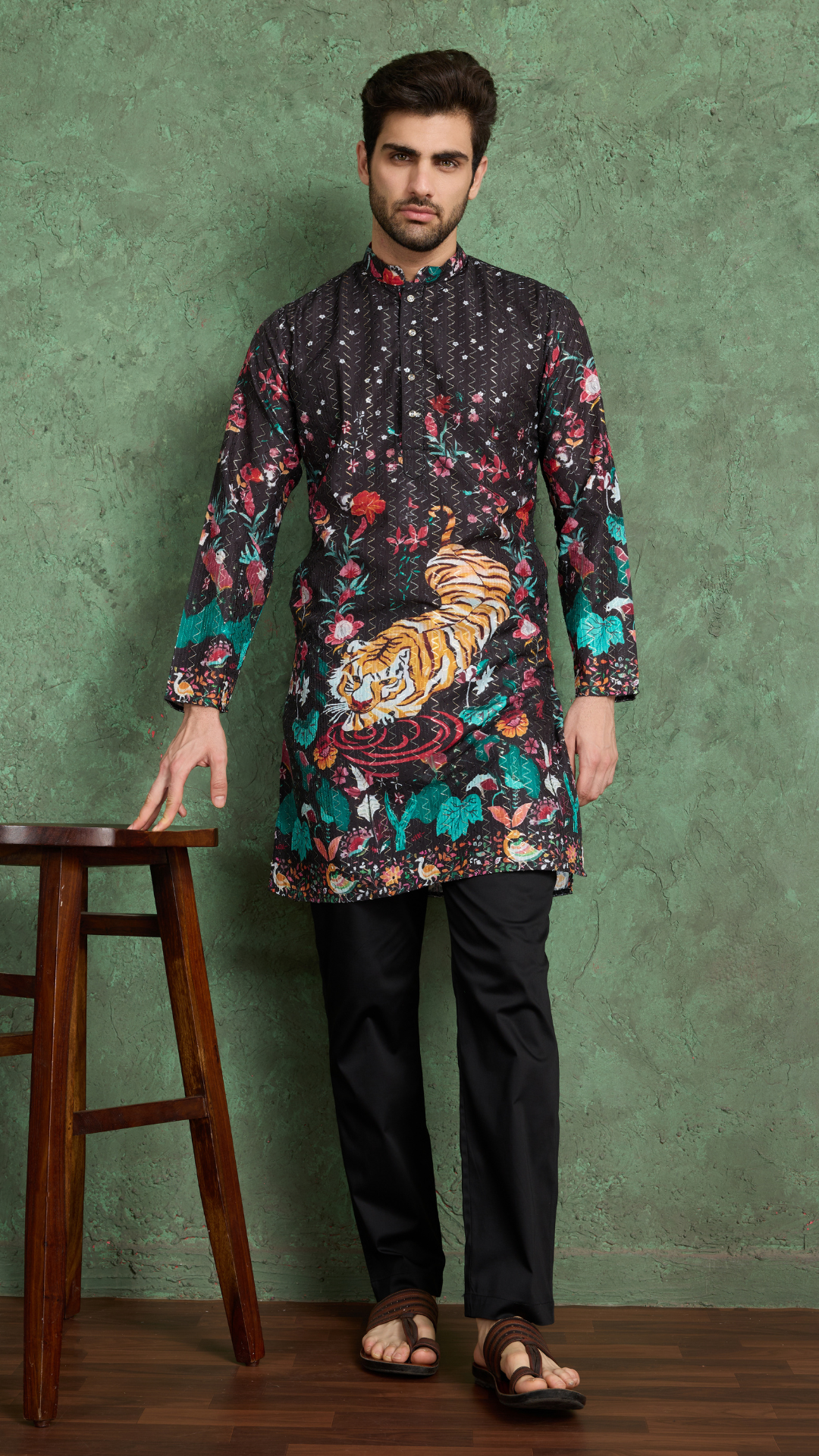 Classy Black Comfortable Kurta Clothes for Men