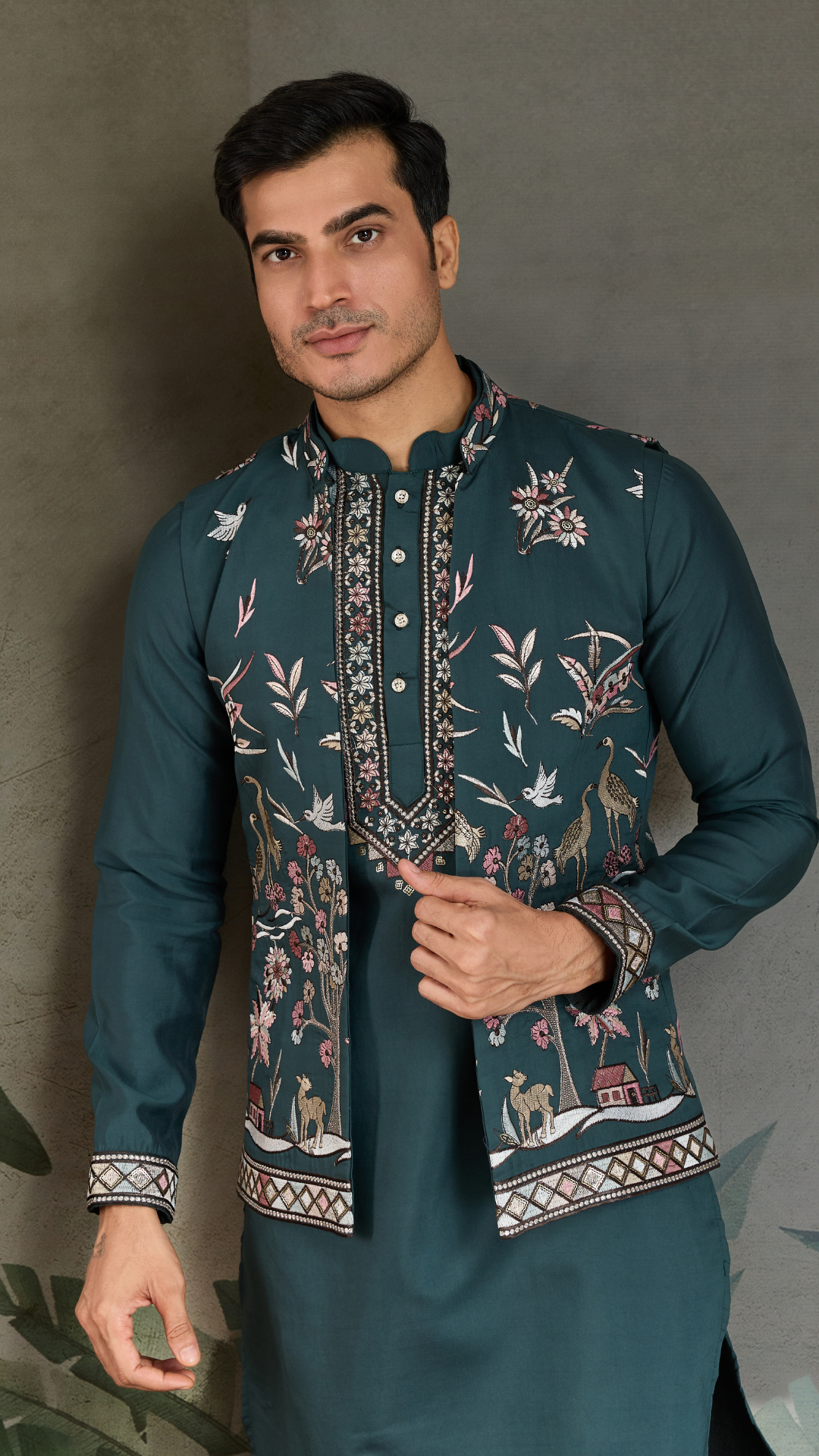 Traditional Green Kurta Pajama with Stylish Open Jacket